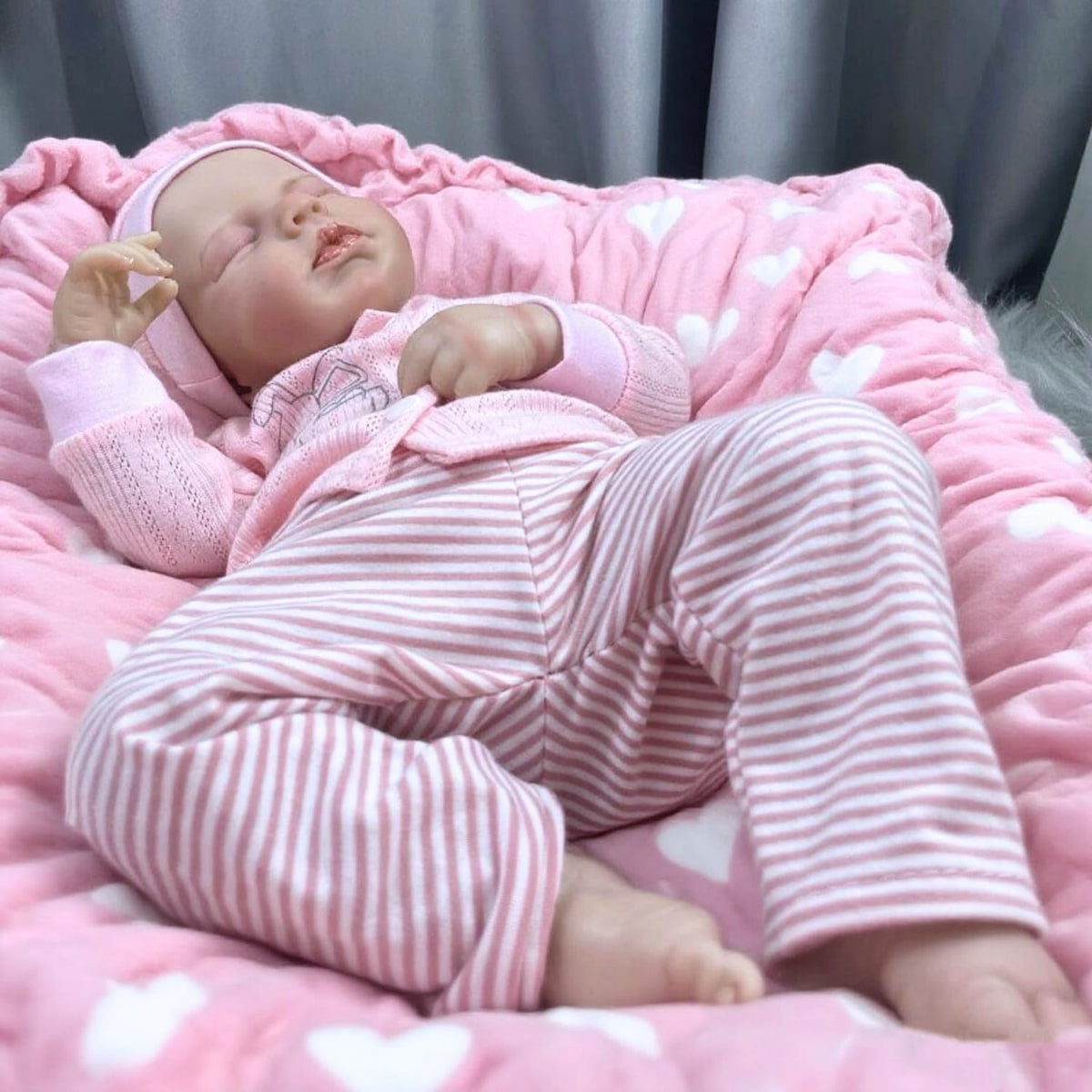 20 inch Soft Vinyl and Cloth Body Reborn Baby Dolls G876